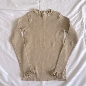 This sweater is warm and fitted!